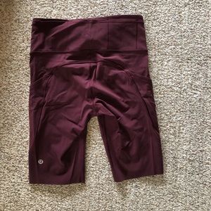 Lululemon fast and free 10in short Cassis sz 6